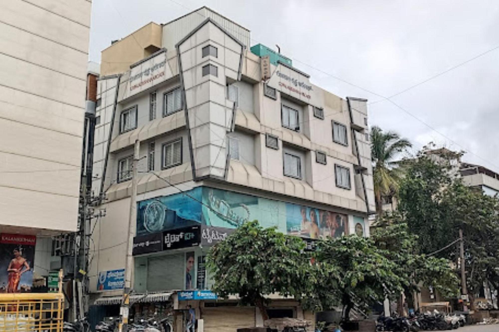 The Corporate Comforts Bangalore Buitenkant foto